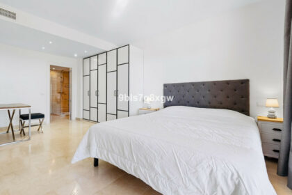 0f8d20044327e3750ec7345ae990176b - 20