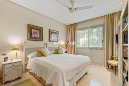 0fc73ef0f074e7a2143bbc47fb7f8b6d - 12