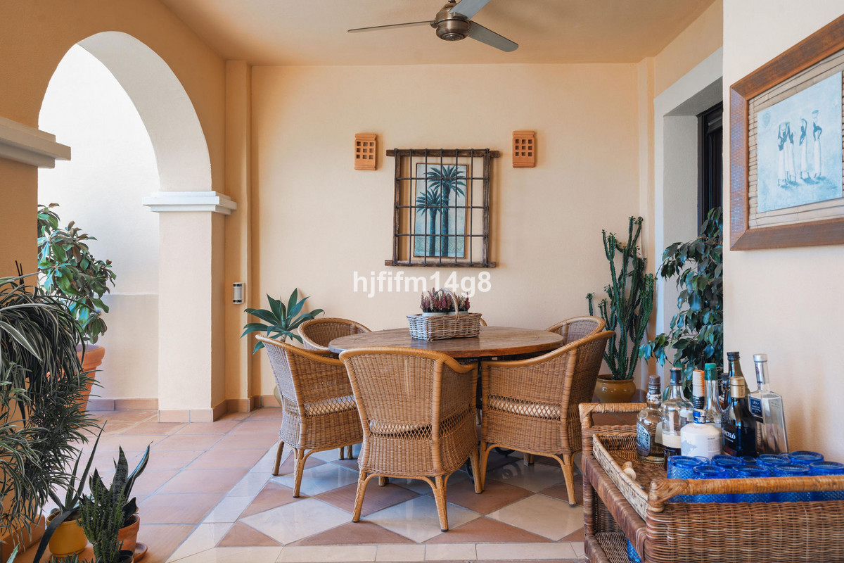 0fc73ef0f074e7a2143bbc47fb7f8b6d - 15