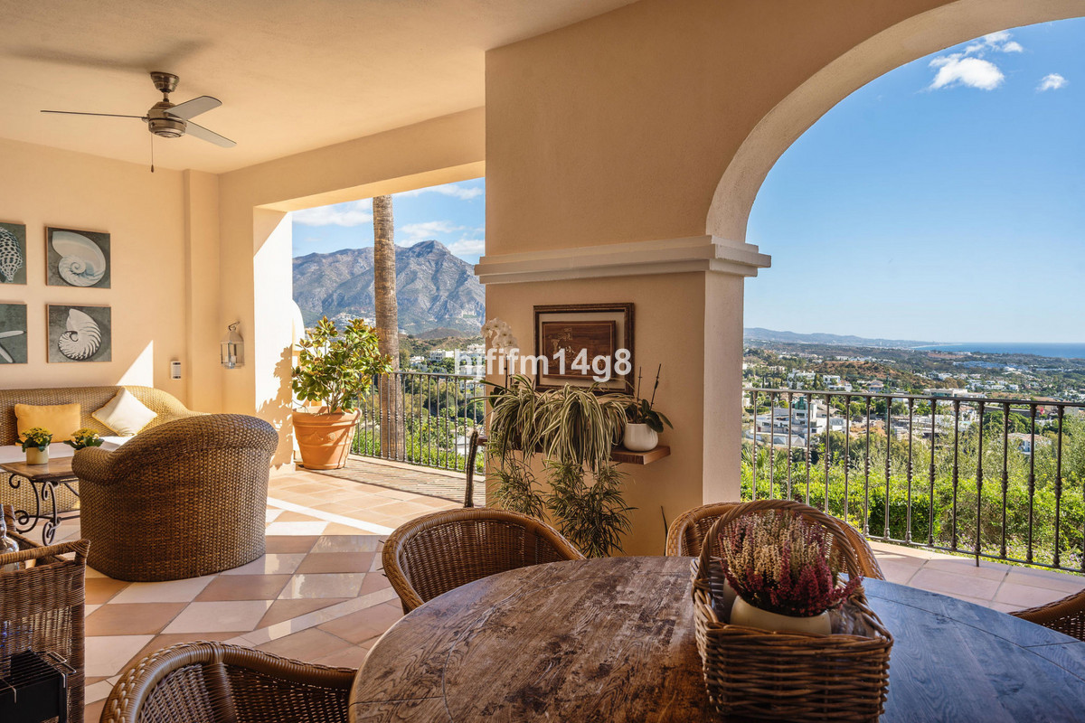 0fc73ef0f074e7a2143bbc47fb7f8b6d - 3