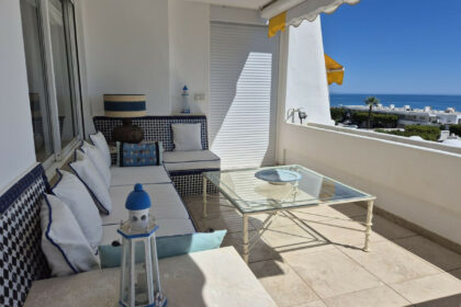 0fe2e78a1b57ee8556f66ca92d93f237 - 1