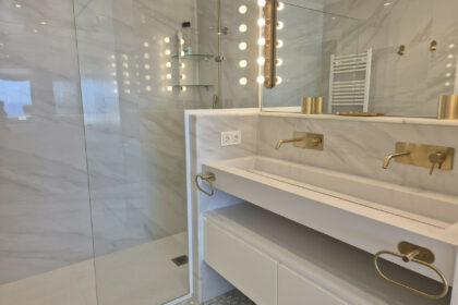 0fe2e78a1b57ee8556f66ca92d93f237 - 11