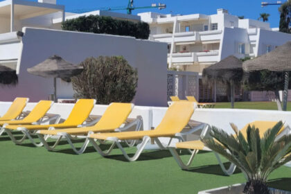 0fe2e78a1b57ee8556f66ca92d93f237 - 28