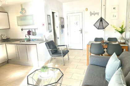 10559c0e93cd2c12a0bfe24548f6f2f1 - 18