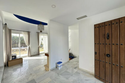 10e6e06febce54754a7285c2173fcf62 - 6