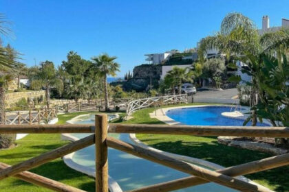 10ef288f15dffe066948b4854d3f6dd1 - 37