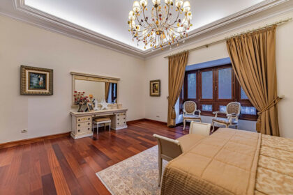 113f8d4f27df6ee0217a7b79a22f00c5 - 23