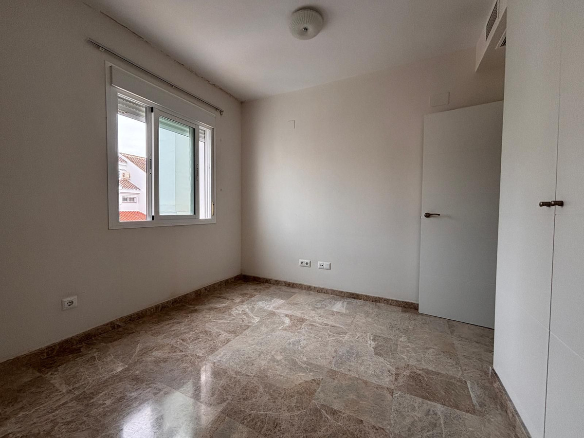 1181c66d0612ae94d4e645cccc6e1bc6 - 12