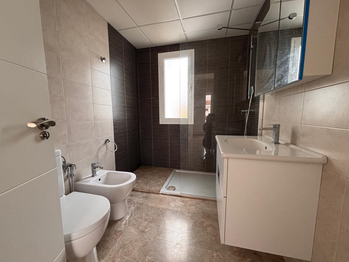 1181c66d0612ae94d4e645cccc6e1bc6 - 17