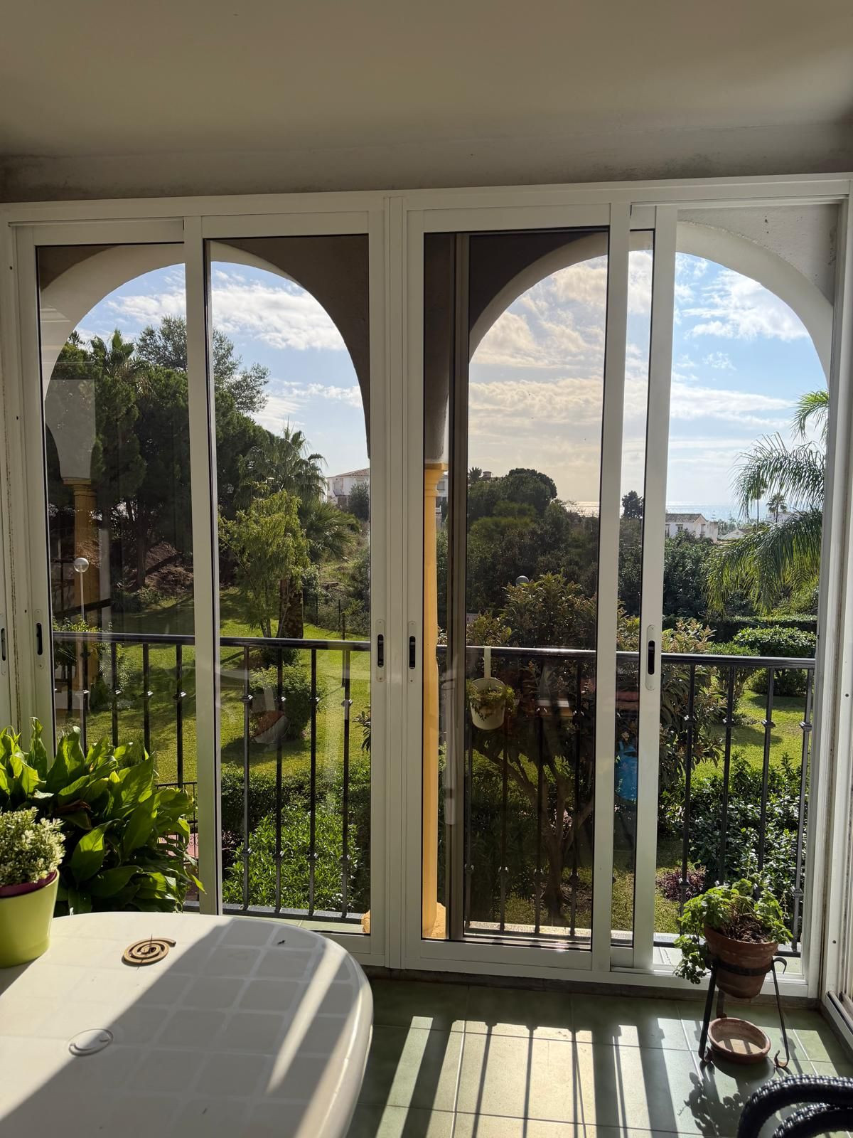 1196f8fefa232c6c70fef92e37b2f693 - 15