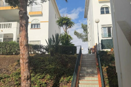 1196f8fefa232c6c70fef92e37b2f693 - 17