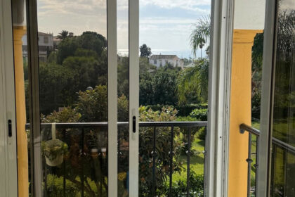 1196f8fefa232c6c70fef92e37b2f693 - 7