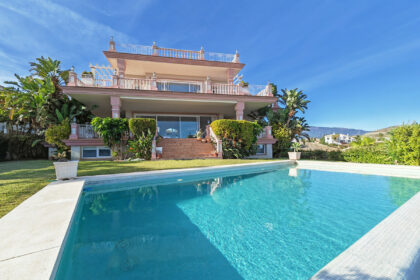 11ac0497bf4140023d734d5b570f5849 - 1