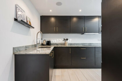 11bc184d5e4853a21cafbb2e0e6d9598 - 8