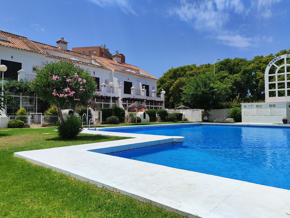 11d4cc01569e26d4ff9723edf4c4f3e8 - 1