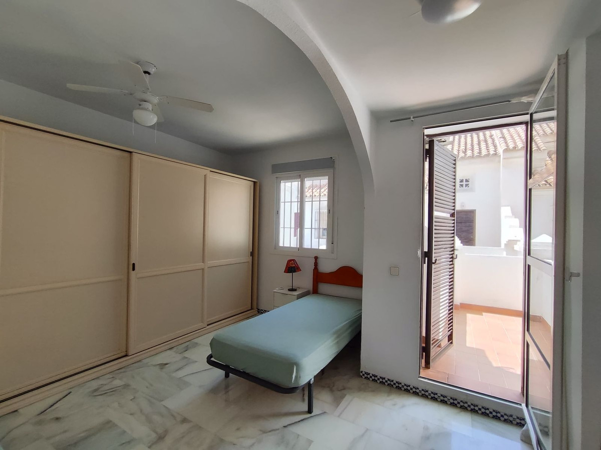 11d4cc01569e26d4ff9723edf4c4f3e8 - 12