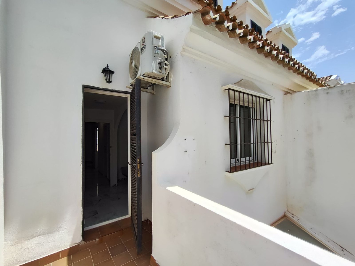 11d4cc01569e26d4ff9723edf4c4f3e8 - 16