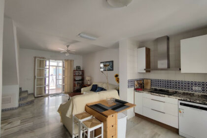 11d4cc01569e26d4ff9723edf4c4f3e8 - 21