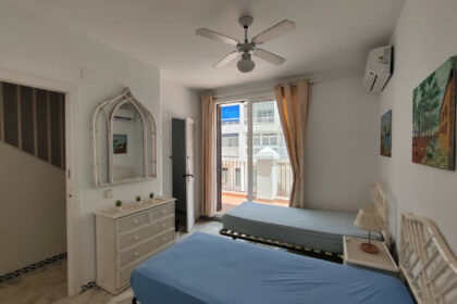 11d4cc01569e26d4ff9723edf4c4f3e8 - 22