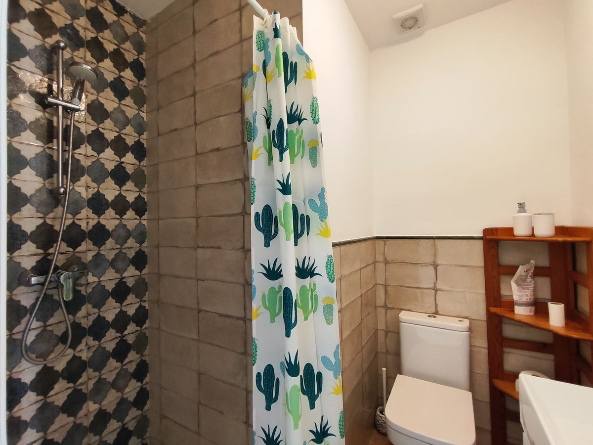 11d4cc01569e26d4ff9723edf4c4f3e8 - 28