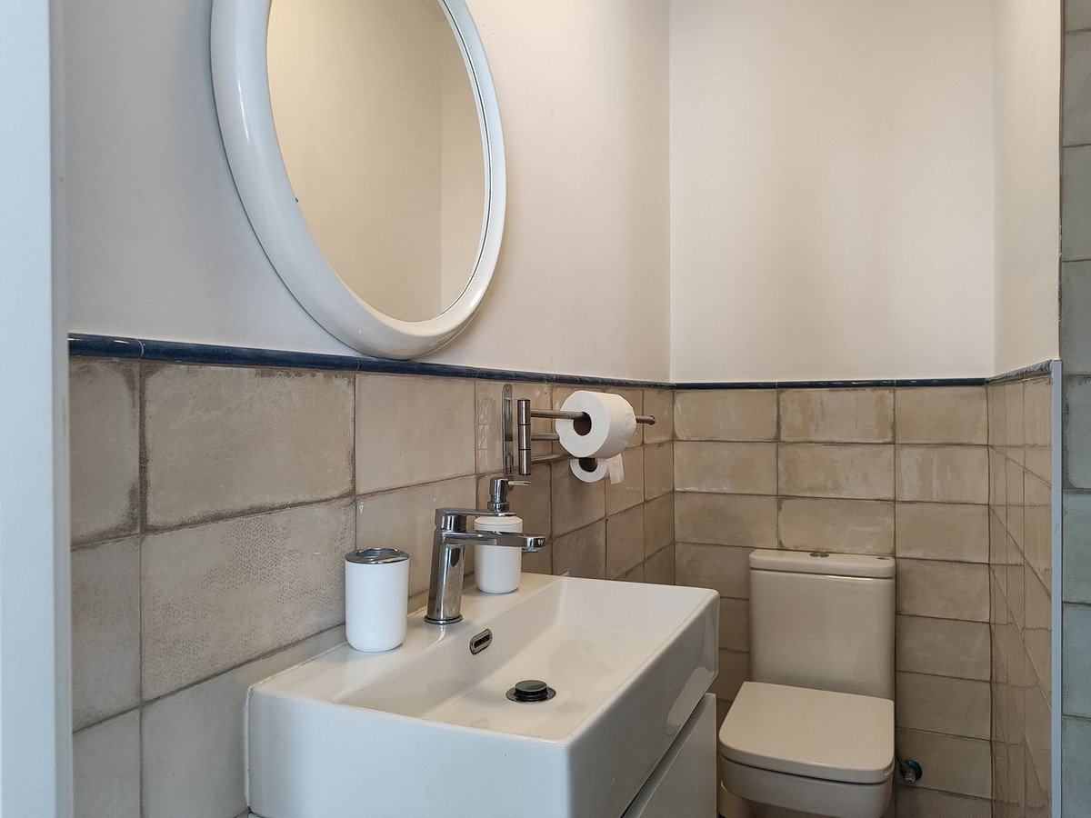 11d4cc01569e26d4ff9723edf4c4f3e8 - 30