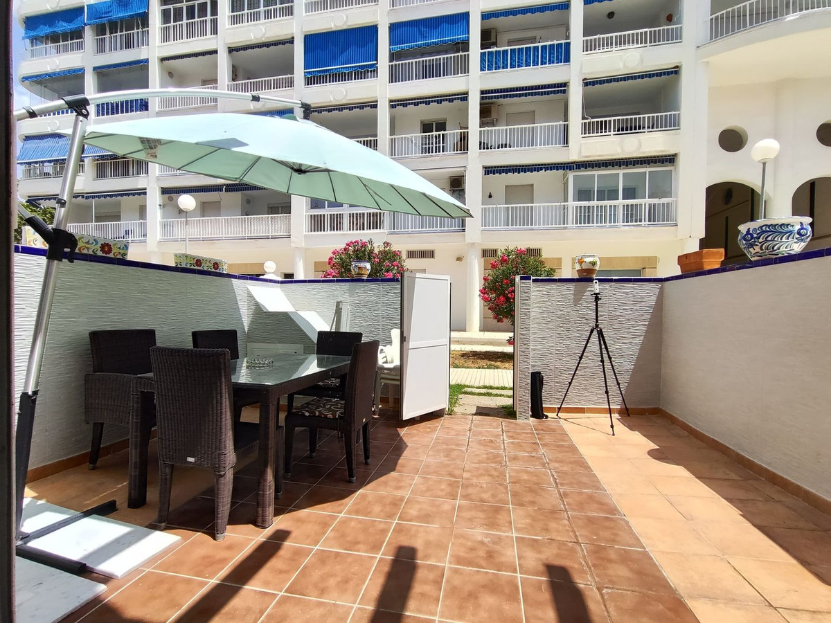 11d4cc01569e26d4ff9723edf4c4f3e8 - 44