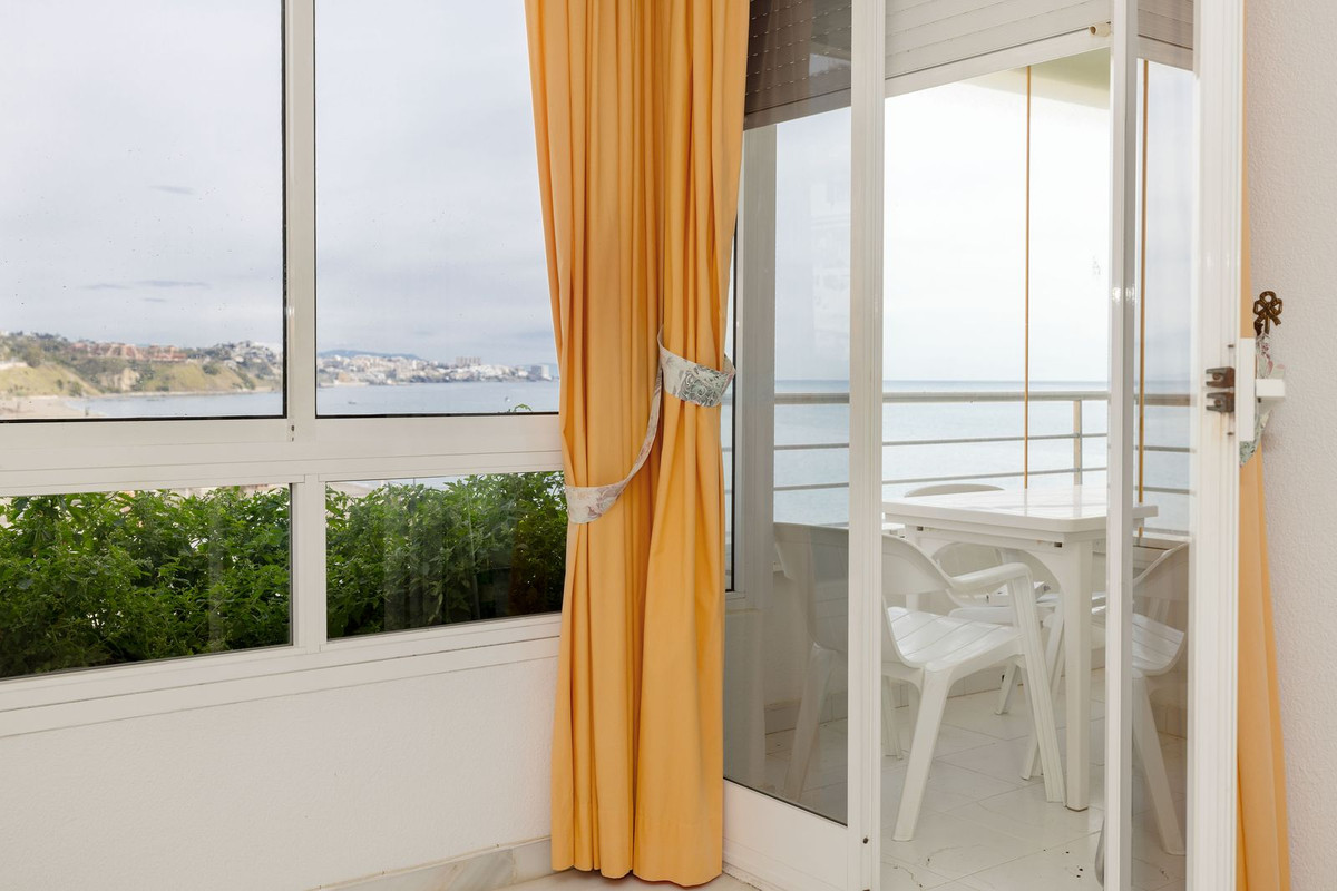 11e732edccc2002ea98e25ac8b3c9912 - 15