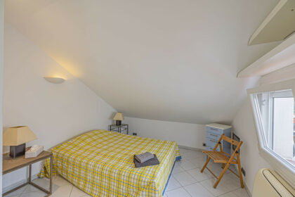 11e8a81285fc1cf145626fe939cb7066 - 14