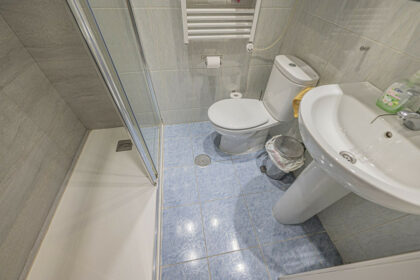 11e8a81285fc1cf145626fe939cb7066 - 16