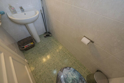 11e8a81285fc1cf145626fe939cb7066 - 18