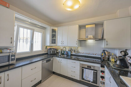 11e8a81285fc1cf145626fe939cb7066 - 6