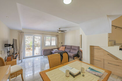 11e8a81285fc1cf145626fe939cb7066 - 7