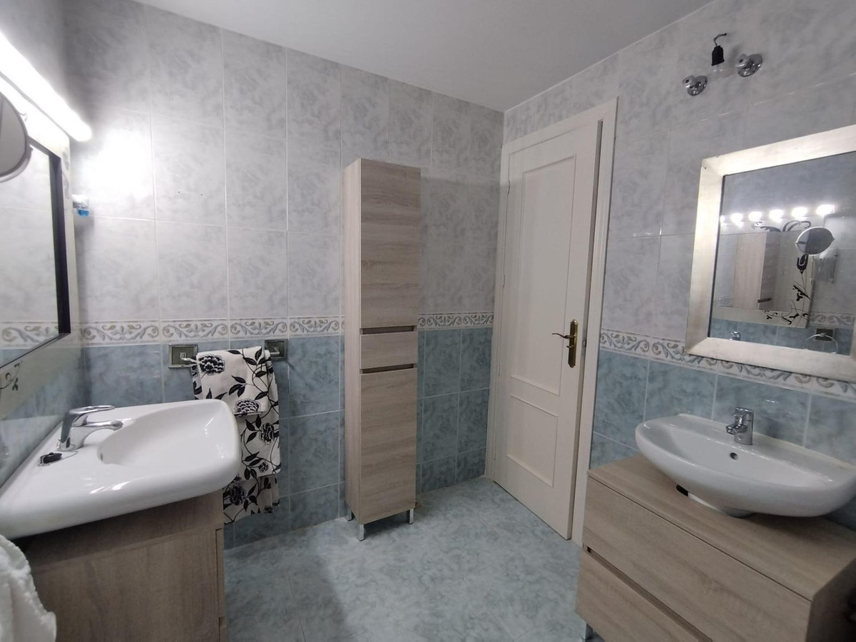 12e1a995ac0ed1bc30de6a89dfeb347a - 17