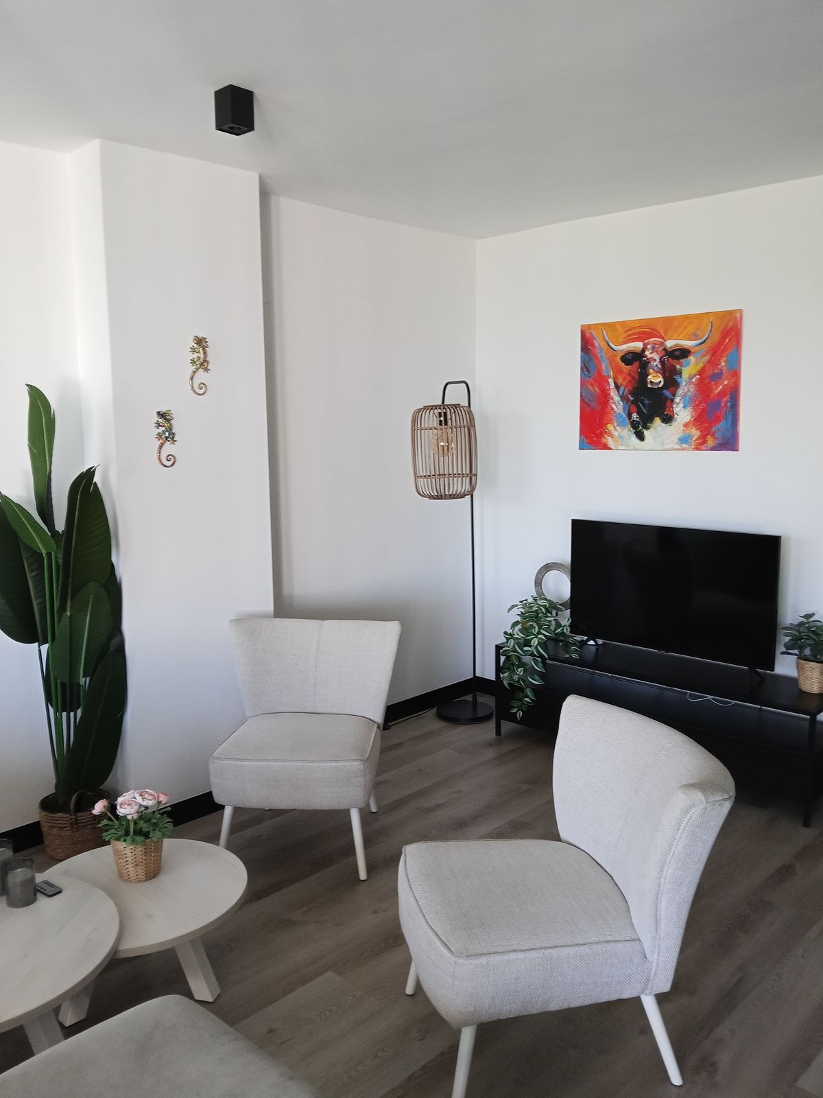 12ea695e86e307142dcdcc70d8eeada0 - 24