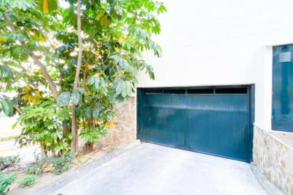 1300b8fbf5e1a5d45d5de415d3e40421 - 19