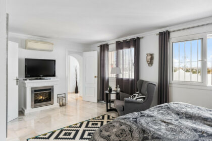 1313dbc11c3b4207c988632e201115dd - 17