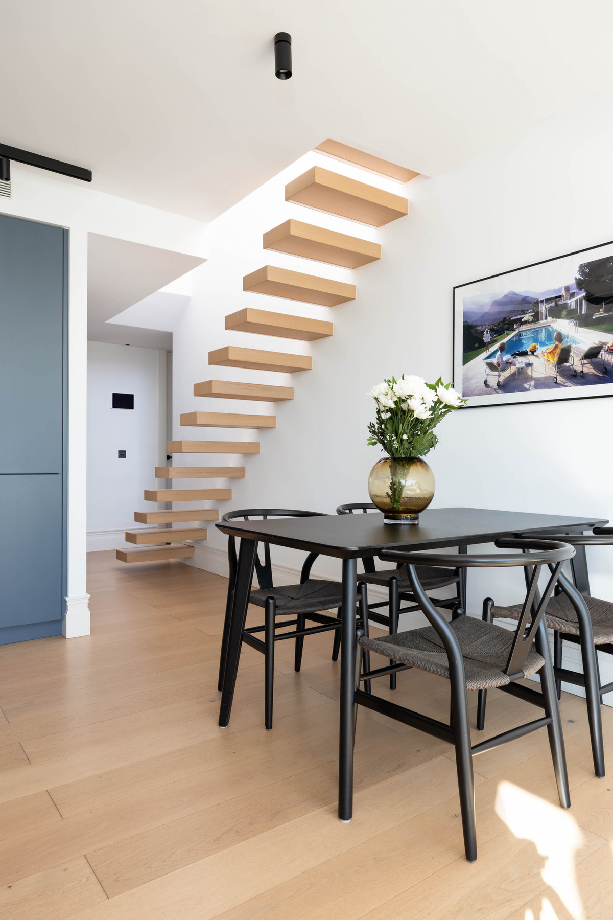 13b68b14343c2261474f3497a88e3e9f - 10