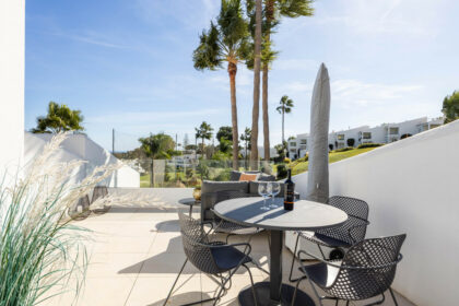 13b68b14343c2261474f3497a88e3e9f - 17