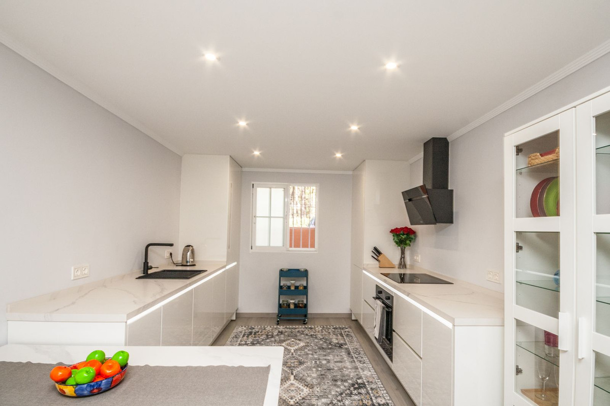 14406bf9f3c2a23825b8bb2fe36cf99d - 15