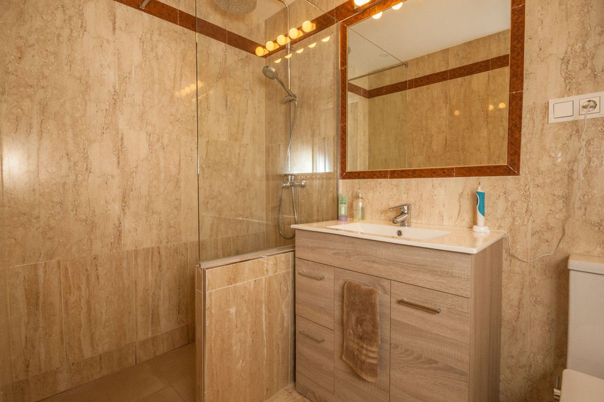 14406bf9f3c2a23825b8bb2fe36cf99d - 9