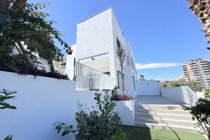 146a6f39bfcaea9dc01a939996e46b33 - 11