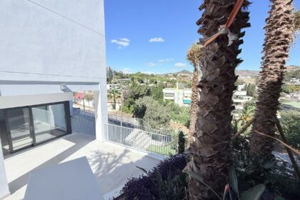 146a6f39bfcaea9dc01a939996e46b33 - 12