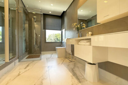 151fa65fabb9b95c0d3c77fb1f73a2bc - 12