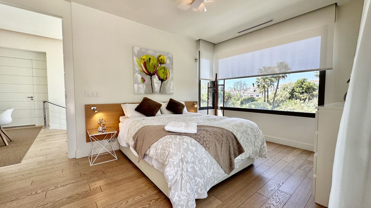 151fa65fabb9b95c0d3c77fb1f73a2bc - 17