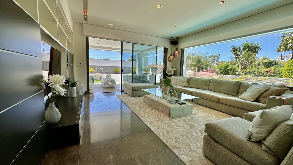 151fa65fabb9b95c0d3c77fb1f73a2bc - 22