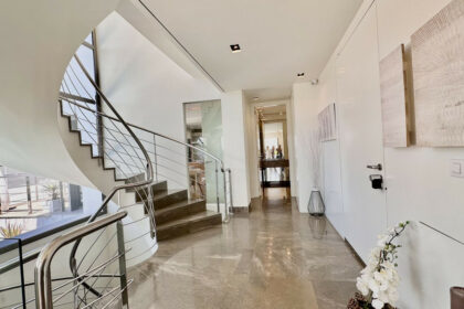 151fa65fabb9b95c0d3c77fb1f73a2bc - 32