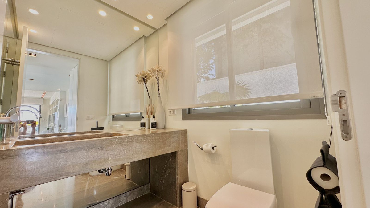 151fa65fabb9b95c0d3c77fb1f73a2bc - 40