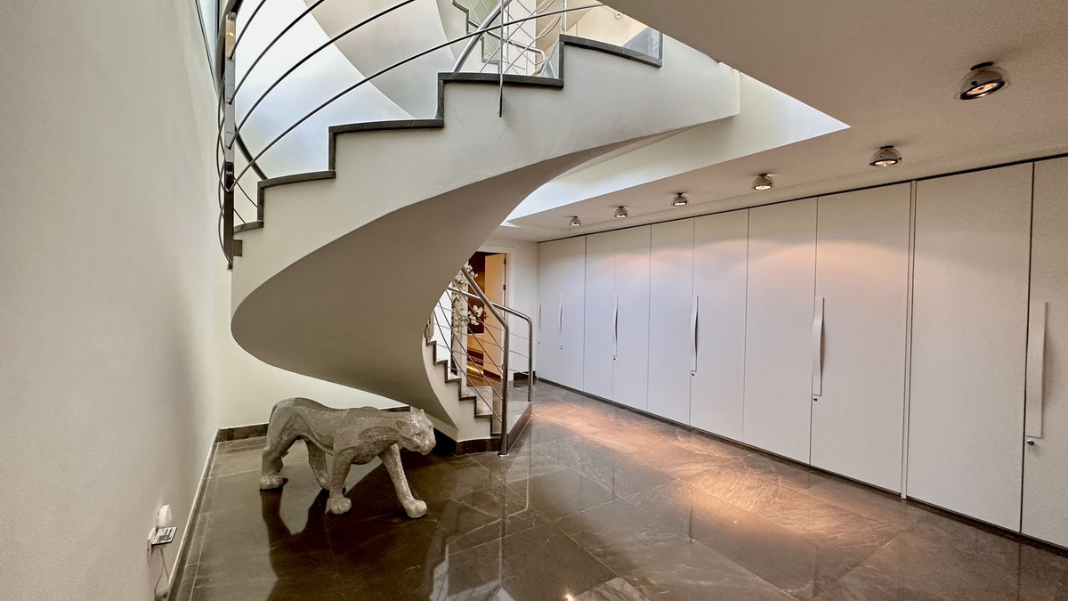 151fa65fabb9b95c0d3c77fb1f73a2bc - 41