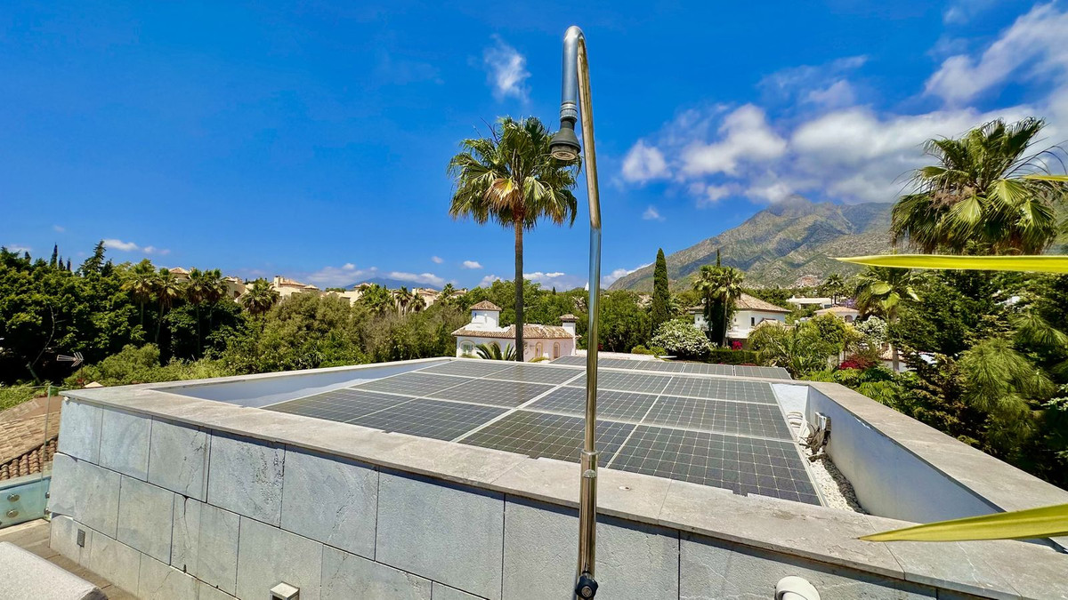 151fa65fabb9b95c0d3c77fb1f73a2bc - 54