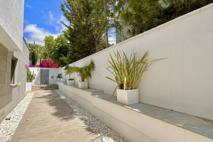 151fa65fabb9b95c0d3c77fb1f73a2bc - 58